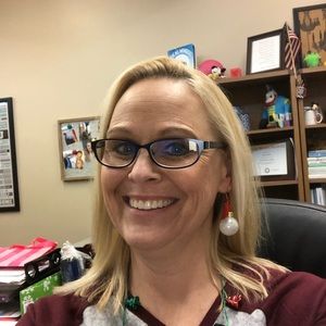 Meet your Posher, Dana